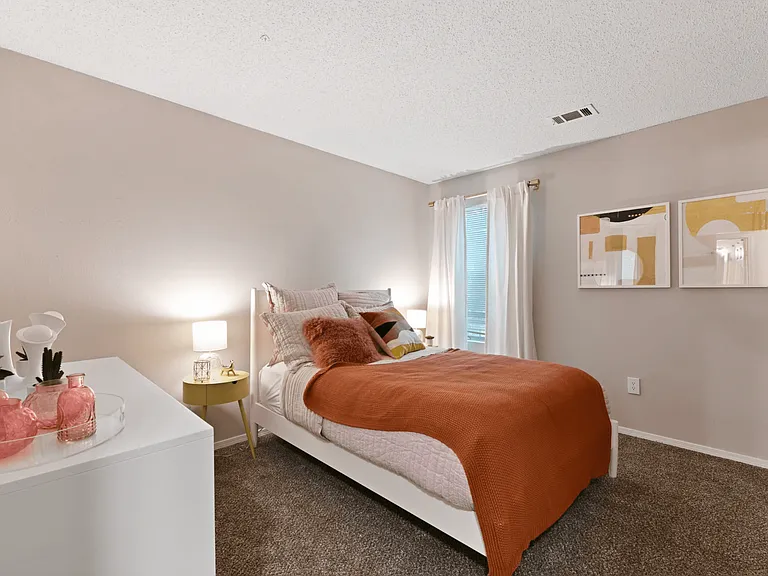 300 Riverside Pkwy — Photo 9