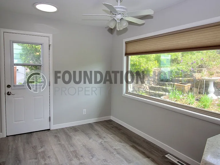 17 Portola Ave — Photo 7