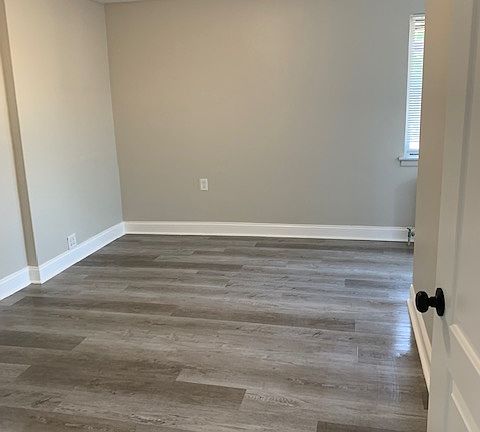 5th image of 14424 Morse St #F