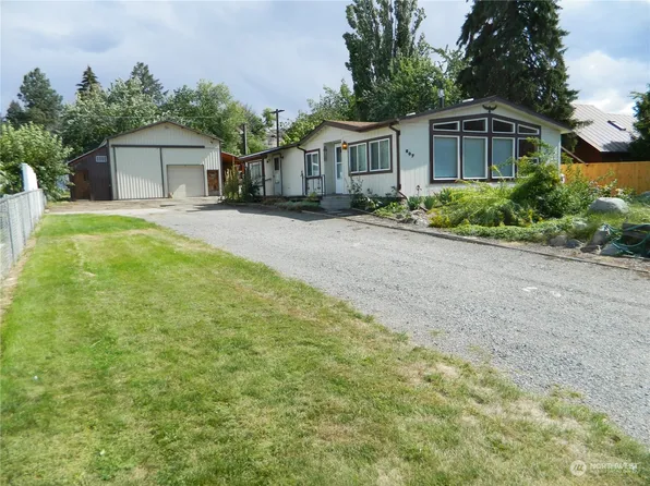 607 S Tonasket Avenue, Tonasket, WA 98855