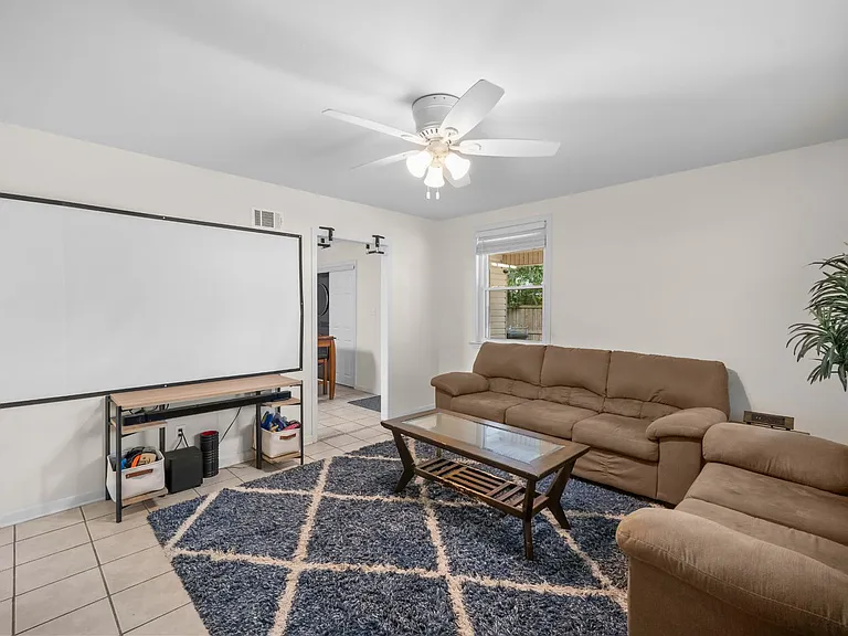527 Red Oak Rd — Photo 8