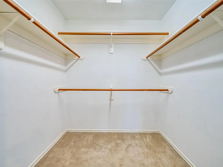 2831 Hackamore Hollow Ln — Photo 27