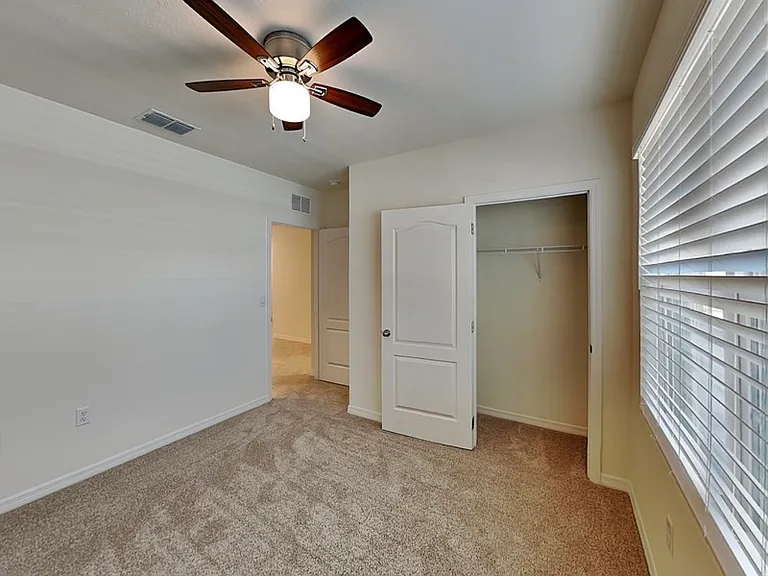 1004 Brooklet Dr — Photo 9