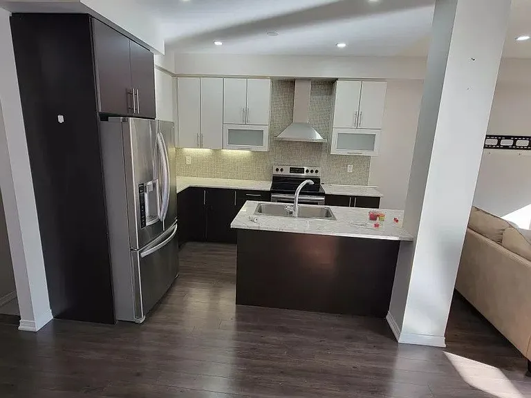 147 Baffin Cres #MAIN — Photo 6