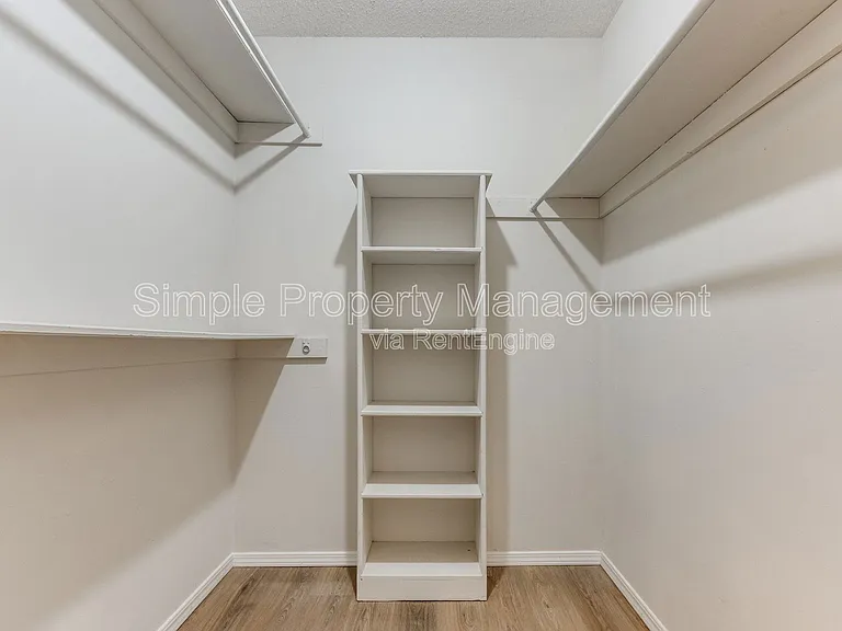 5816 NW 90th St — Photo 18