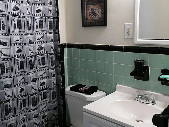 5th image of 1628 Lincoln Ave #B-2