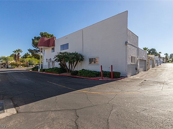 5th image of 3380 Townhouse Dr