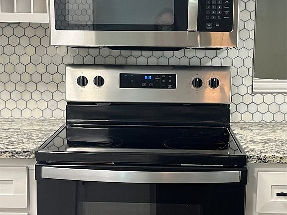 4th image of 6812 S Toledo Ave Unit 311
