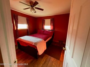 103 Mostowski Rd, Olyphant, PA 18447