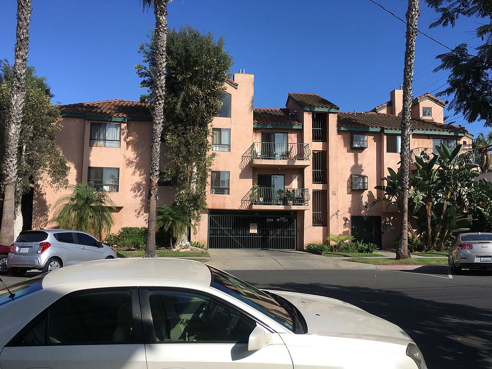 1st image of 28-36 Cerritos Ave #105
