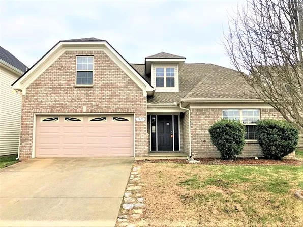 1325 Sunray Dr, Murfreesboro, TN 37127