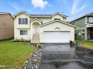 8968 Little Brook St, Anchorage, AK 99507