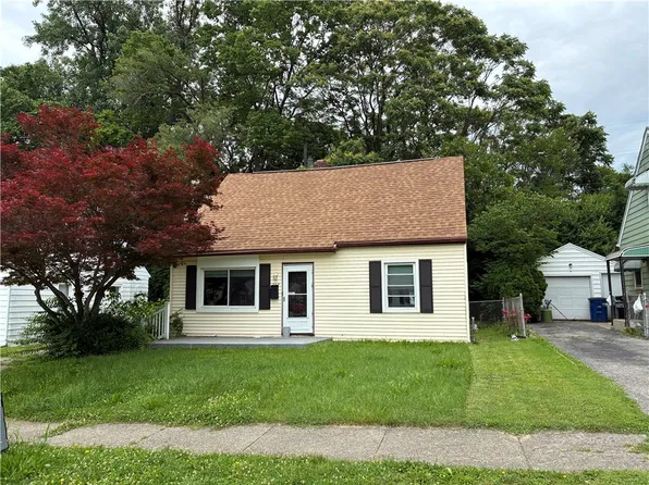702 Allenwood Ct, Dayton, OH 45420