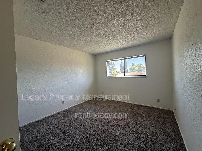 8304 Holly Jill Way — Photo 10