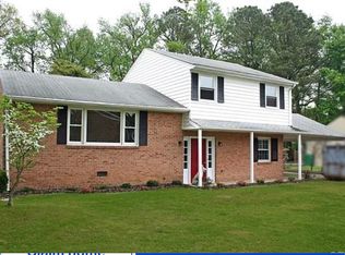 308 Newcastle Dr, Colonial Heights, VA 23834