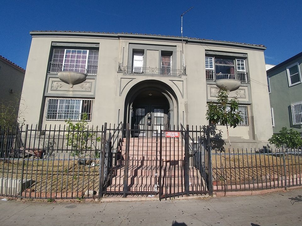 1st image of 909 S Catalina St
