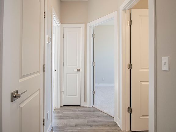 3rd image of 3174 Ashdon Dr