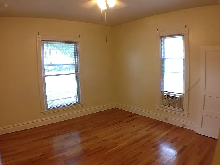 28 Union Ave NE #2 — Photo 11