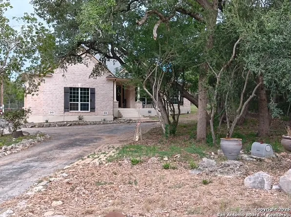 605 COUNTY ROAD 2763, Mico, TX 78056