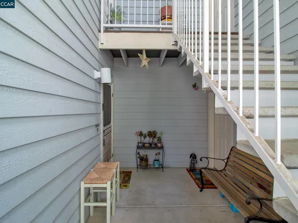 90 Elder Dr APT C, Pacheco, CA 94553