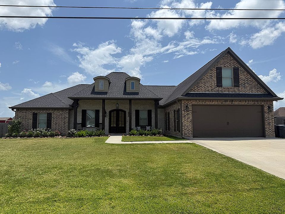 1st image of 325 Lauren Dr
