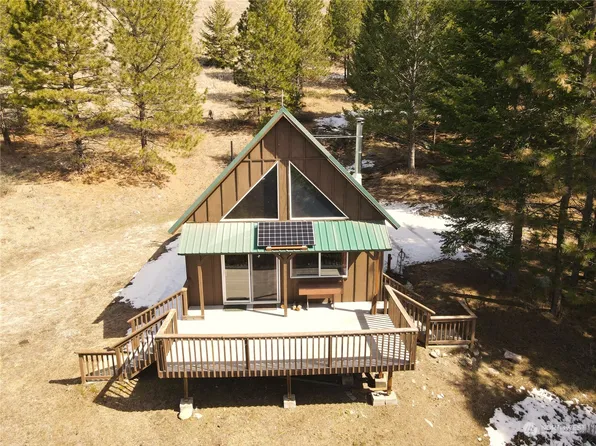 568 S Neil Circle Road, Tonasket, WA 98855