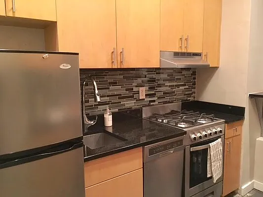 Rented by Bank Neary | media 98