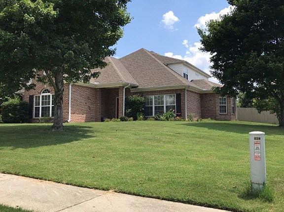 2nd image of 2703 Arbor Oak Dr SE