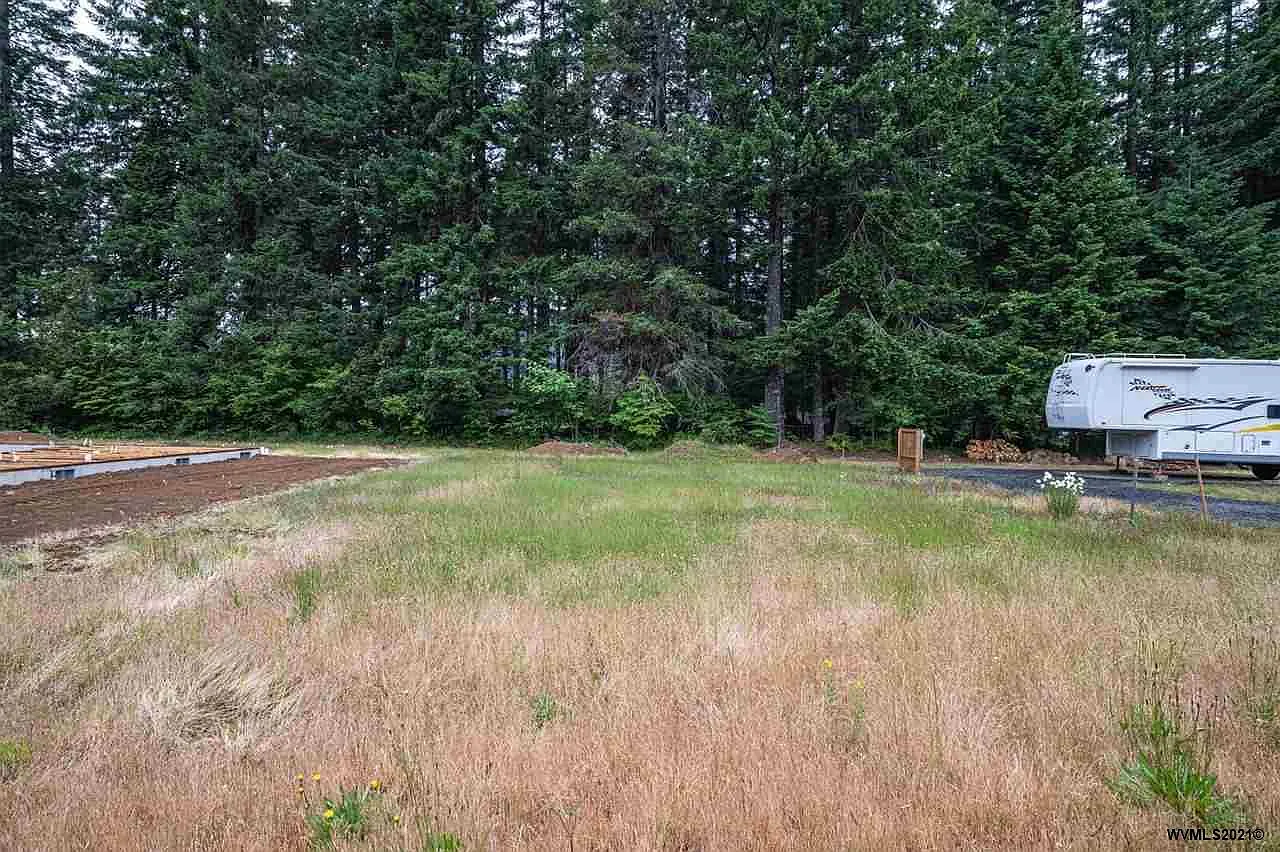 360 Janice Ct photo 1
