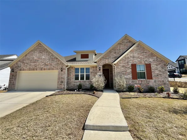 7400 Soaring Eagle Dr, Fort Worth, TX 76179