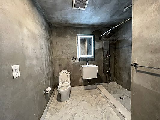 2nd image of 15 Lawton St APT 25