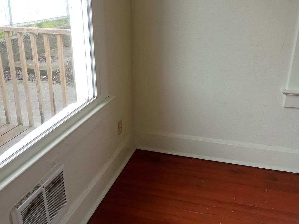 2nd image of 707 Martin Luther King J Way #8
