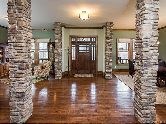3rd image of 69 Cape Martin Cir
