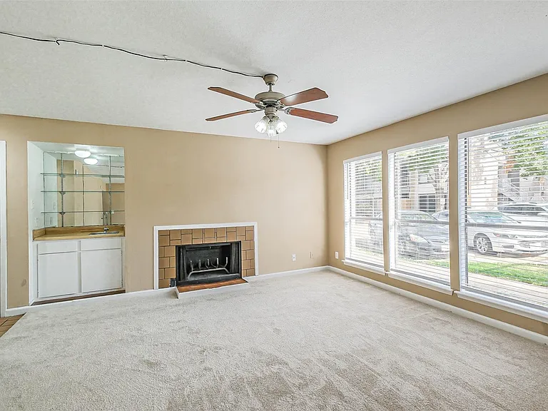 6633 W Airport Blvd #807 — Photo 3