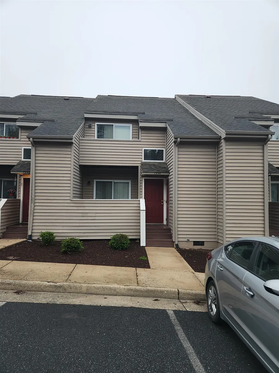 Building Photo - 1394 Bradley Dr