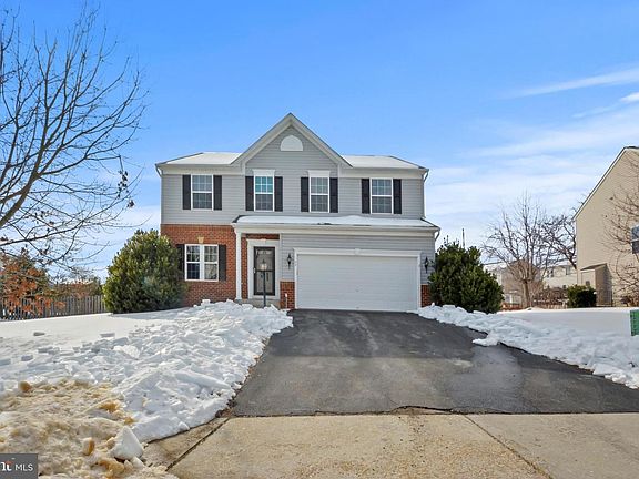 2nd image of 20 Manorwood Dr