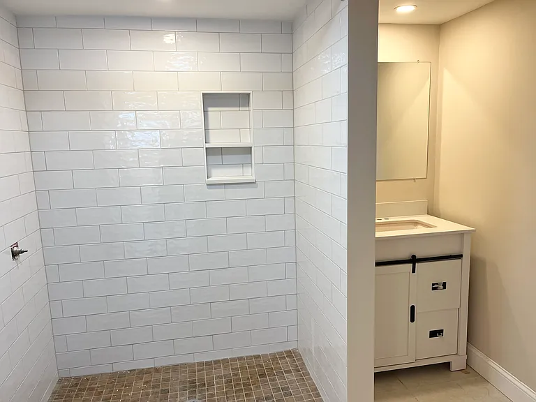 612 Main St #1 — Photo 6