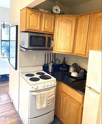 Rented by Oxford Property Group | media 76