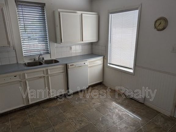 5th image of 481 Wardlaw Ave