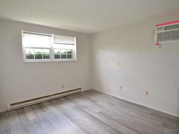 3rd image of 616 Blanche Ave