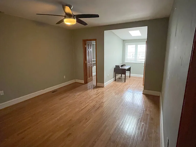 1529 Spring Pl NW — Photo 4
