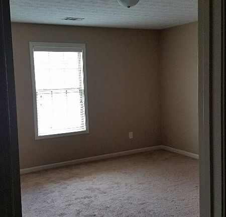 4th image of 2617 Randell St