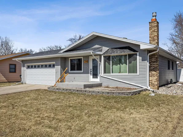 244 12th Ave W, West Fargo, ND 58078