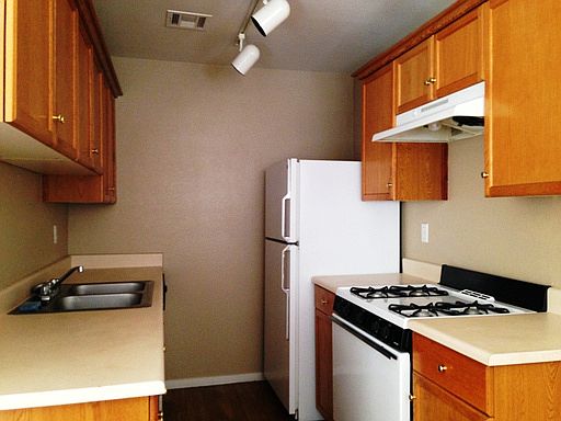 5th image of 5330 E Charleston Blvd Unit 48