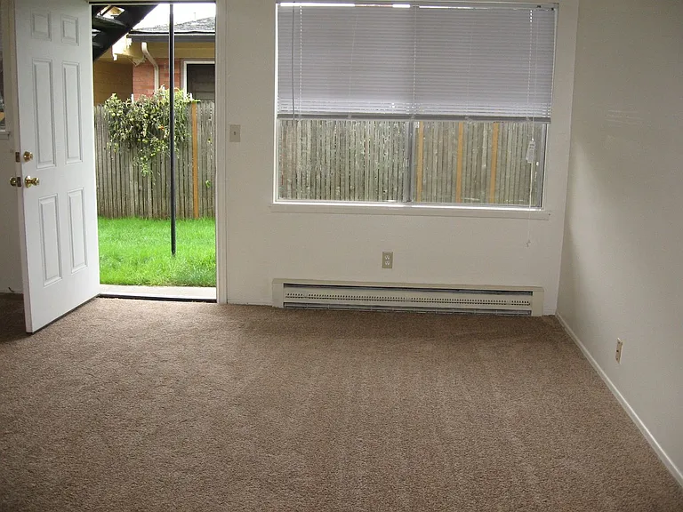 2507 E Mill Plain Blvd — Photo 13