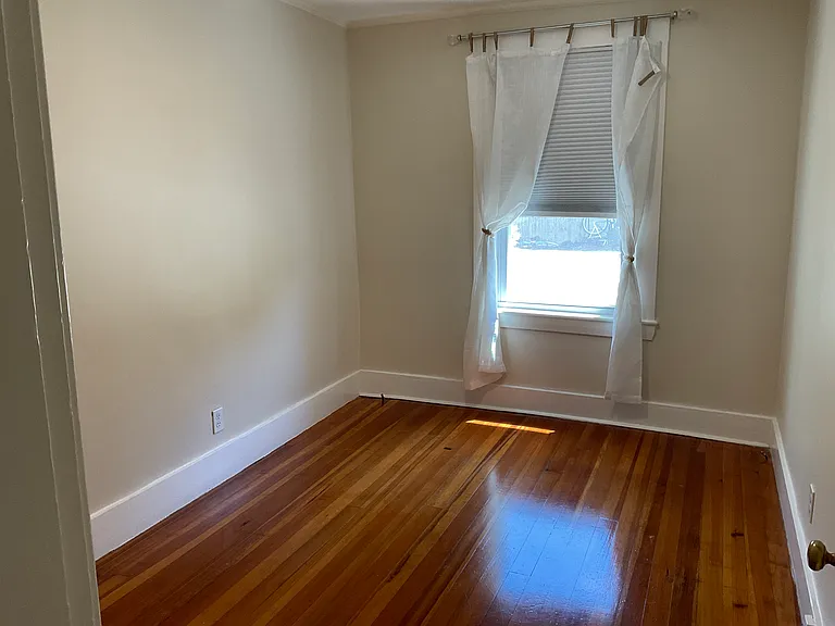272 Washington St #1 — Photo 8