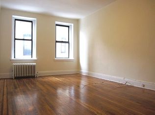 3516 34th St #2/J, Long Island City, NY 11106