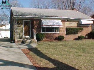 24350 Kenosha St, Oak Park, MI 48237