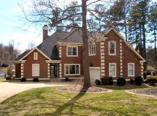 2101 Willow Cove Ln, Denver, NC 28037