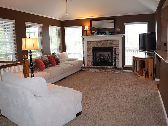 2nd image of 11090 S 54th Pl
